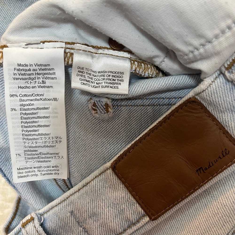 ✨3 for $50✨Madewell Mid-Rise Classic Straight Jeans, Knee-Rip, 25 - Picture 13 of 17
